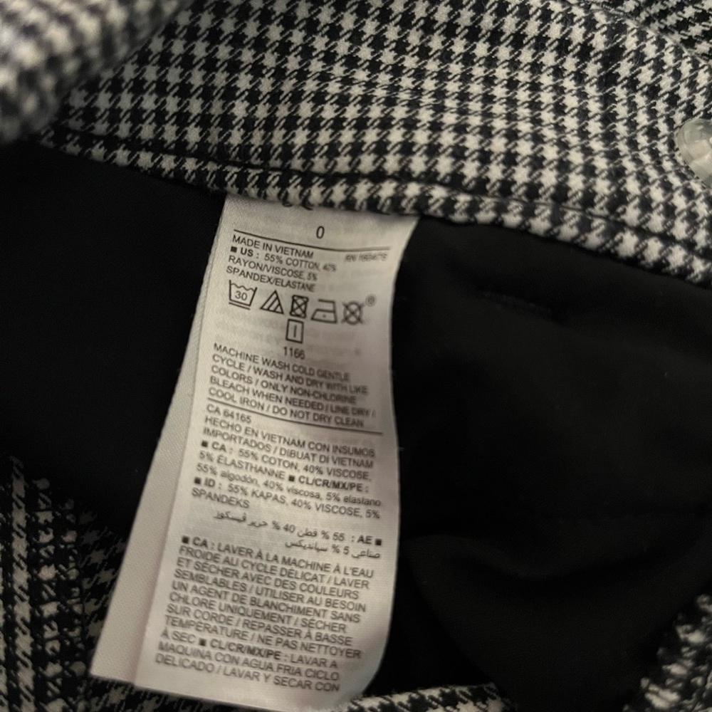 Old Navy Pixie Pants - image 5